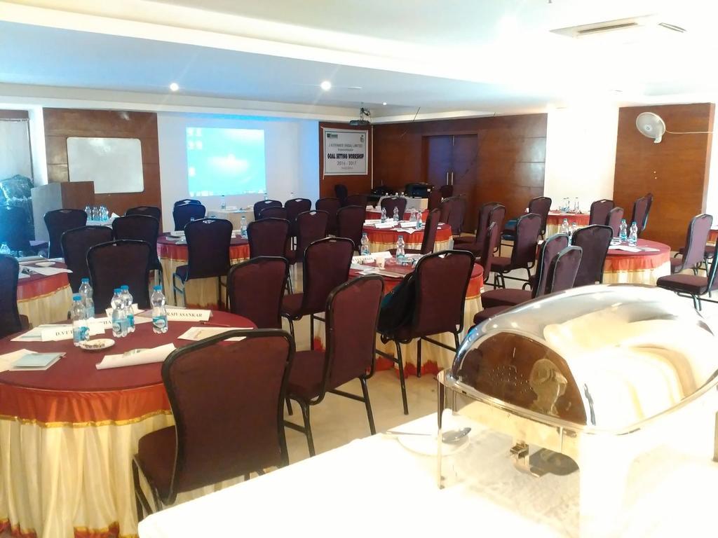 Hotel Milestonnez Sriperumbudur Extérieur photo